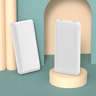 Przenośny bank zasilania z portami wejściowymi Micro USB i typu C dla smartfonów