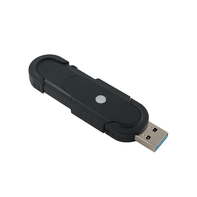 Kompaktowe czarne napędy flash USB z funkcją Plug and Play