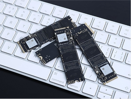 Przystępne ceny 256GB SSD Internal Hard Drives z interfejsem SATA III i prędkością transferu danych do 10Gbps