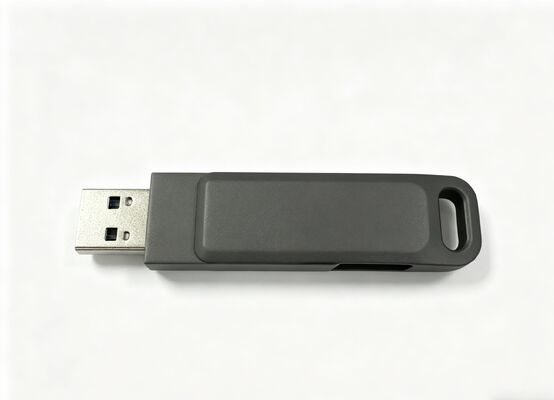 Kolor obudowy w kolorze czarnym pistoletowym z matowym złączem USB 3.0 i typem C pasującym do telefonu