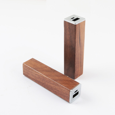 Drewniany power bank wysokiego poziomu z pełną baterią 2400 mah 3000 mah 18650 Li Ion