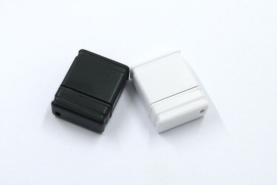 Materiał napędu flash MINI USB to plastikowy dysk flash USB z szybkim odczytem USB 2.0 i przesyłaniem danych