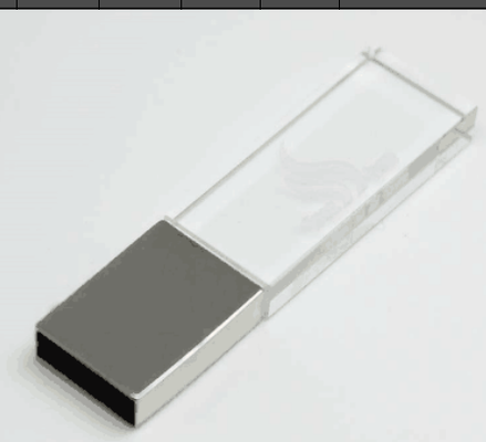 Akrylowy zestaw USB oferujący prędkość przesyłania danych do 5 Gbps. Dostosowany pakiet zapewnia szybki dostęp do danych.