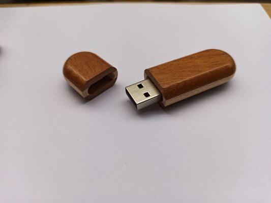 Wewnętrzne kształty pasują do kształtów USB Drewniany pendrive USB 3.0 Oferujący interfejs USB 2.0 USB 3.0 Stylowy i funkcjonalny