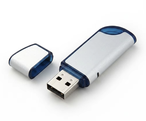 Plastikowy pendrive USB 2.0 zapewniający prędkość zapisu od 4 do 10 MB na sekundę, idealny do bezpiecznego tworzenia kopii zapasowych i transferu danych